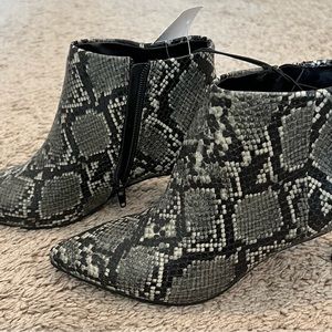 Ann Taylor factory booties